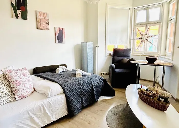 Sh-Apartments-Idylische Fewo Amenti, Wifi, Parken, Zentral